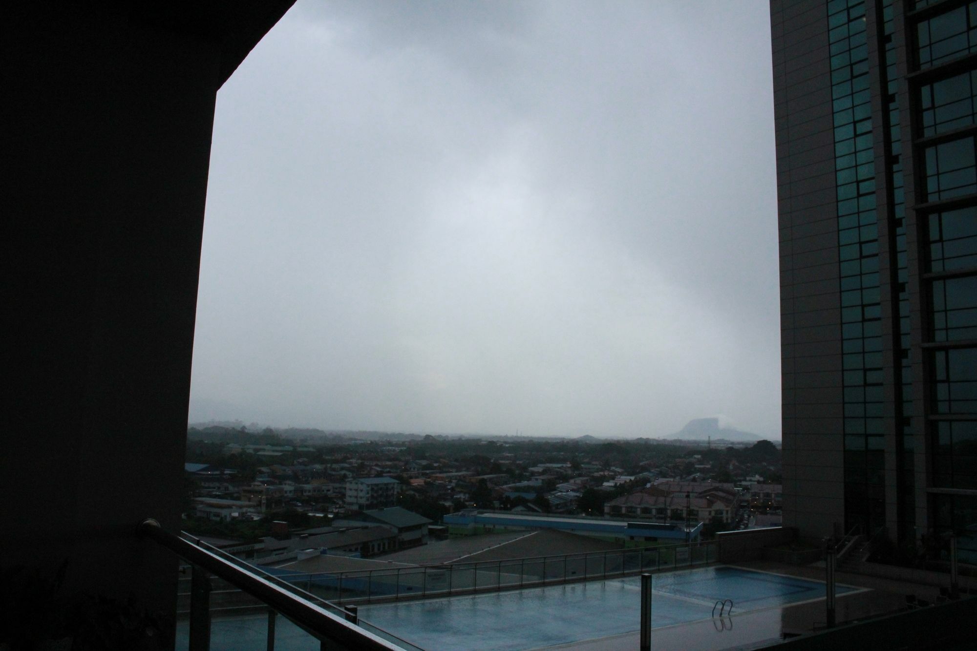 Imperial Suites Serviced Apartment Maong Bazaar ภายนอก รูปภาพ
