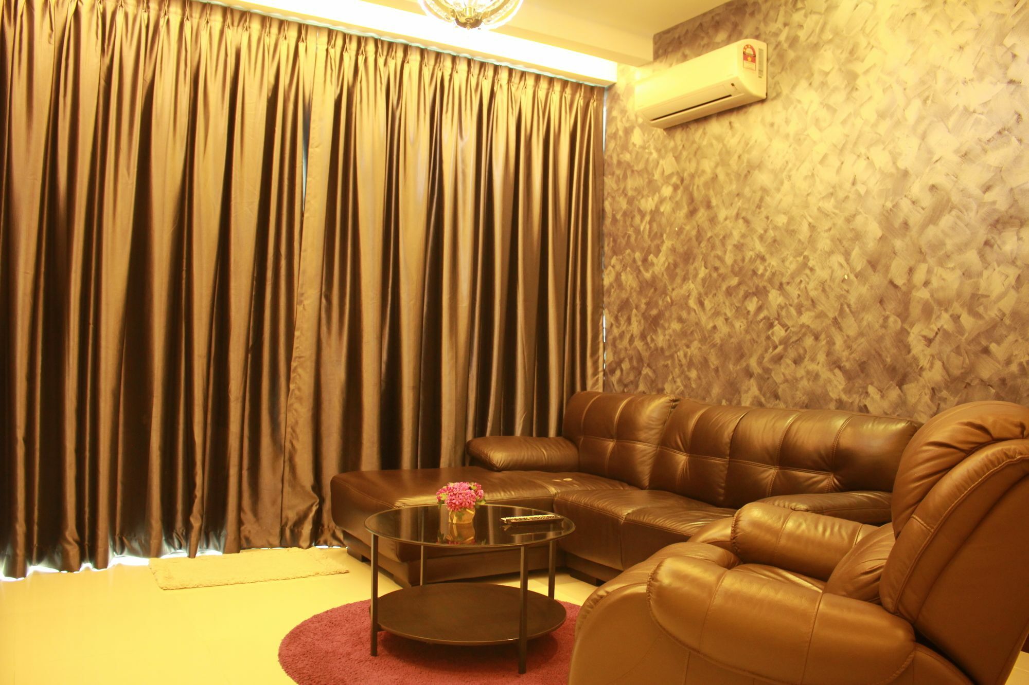 Imperial Suites Serviced Apartment Maong Bazaar ภายนอก รูปภาพ