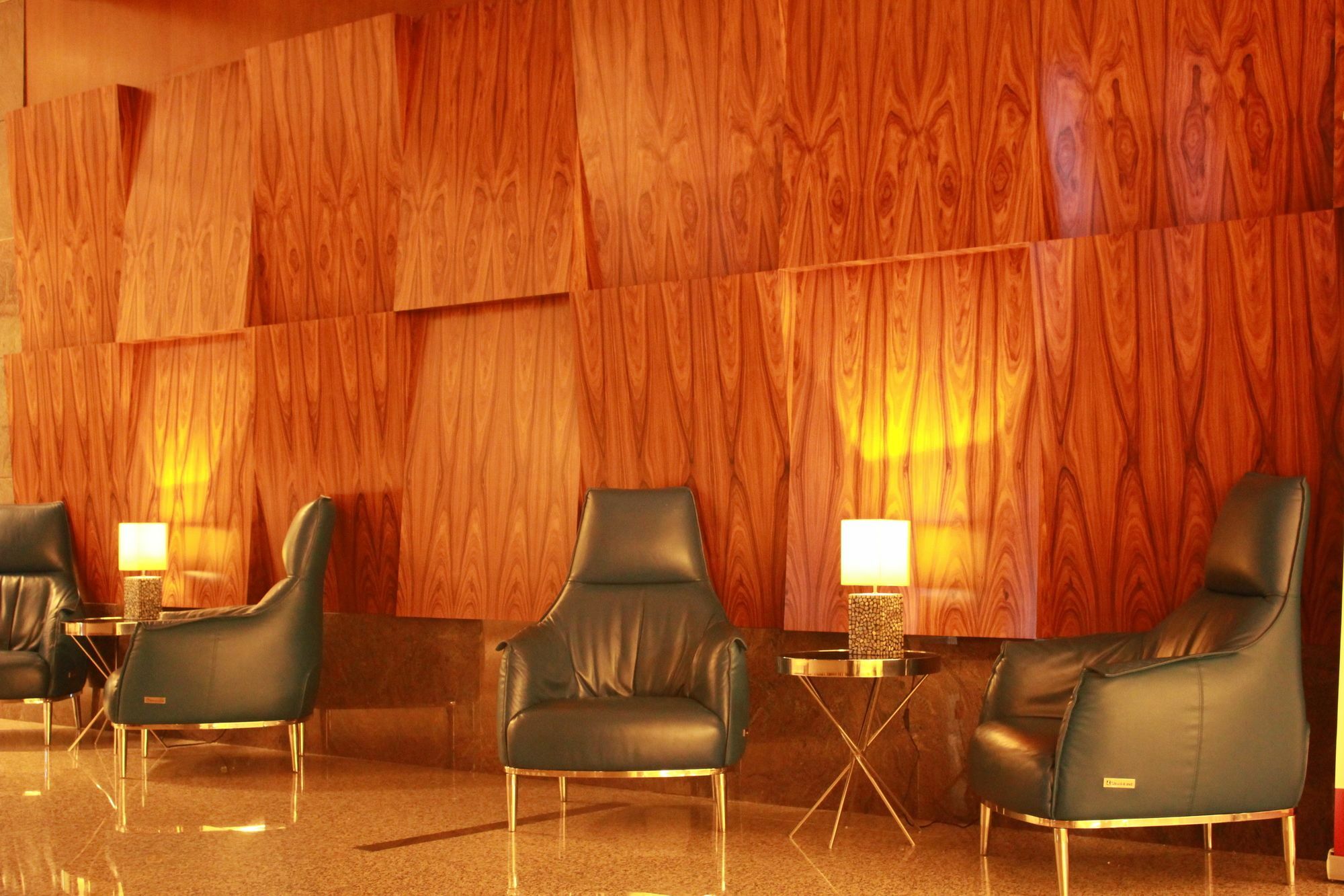 Imperial Suites Serviced Apartment Maong Bazaar ภายนอก รูปภาพ